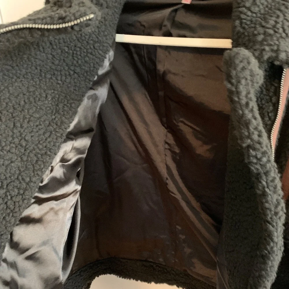 Laurie Felt Moto Jacket - Picture 4 of 4